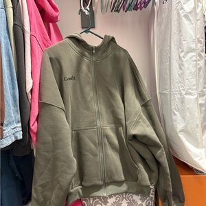 Comfrt Olive Green Zip-Up Hoodie